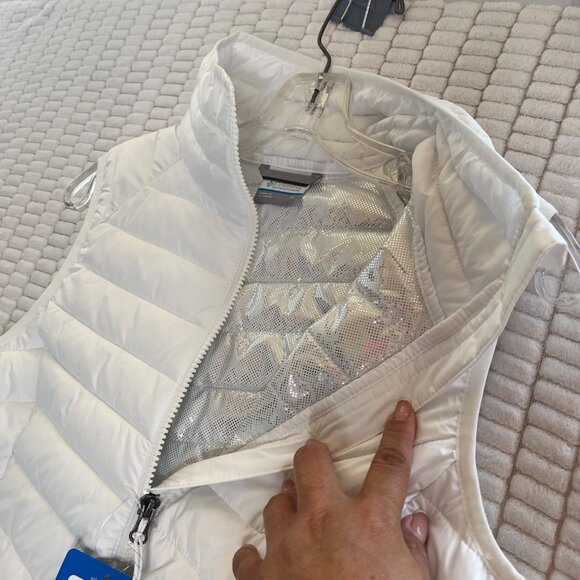 Columbia Womens Medium White 2022 World Series Champions Powder Lite Vest - Picture 7 of 8